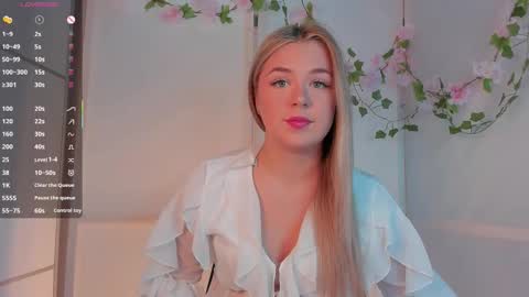 Snapshot of diannedibartolo chatting on September 25, 2025, 7:28 pm diannedibartolo online show from September 25, 2025, 7:28 pm