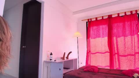 Snapshot of diavalo_ chatting on June 11, 2026, 8:51 pm diavalo online show from June 11, 2026, 8:51 pm