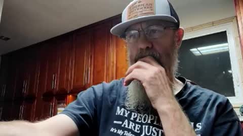 Snapshot of dick_feelsgood chatting on November 5, 2025, 11:54 am Dick Feelsgood online show from November 5, 2025, 11:54 am