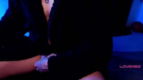 Snapshot of dickdamian_ chatting on July 8, 2026, 6:51 am Damin online show from July 8, 2026, 6:51 am