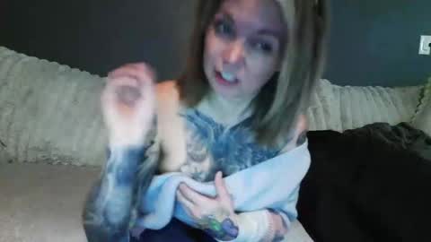 diddylicious22 online show from January 27, 2025, 4:41 am