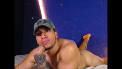 Snapshot of diego__cruz chatting on February 21, 2025, 6:04 pm Diego online show from February 21, 2025, 6:04 pm