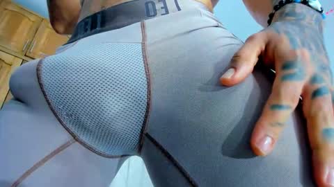 Snapshot of diego__cruz chatting on November 27, 2025, 11:01 am Diego online show from November 27, 2025, 11:01 am