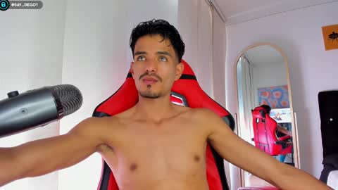 Diego lat online show from December 11, 2024, 6:42 pm