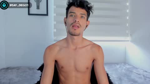 Diego lat online show from January 29, 2025, 6:39 pm