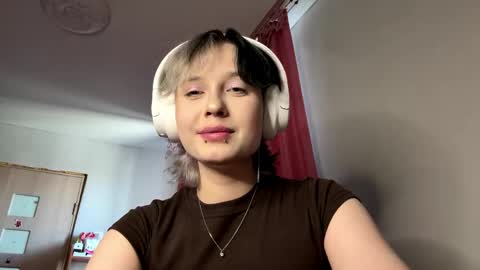 Snapshot of diegomiley chatting on May 19, 2026, 11:49 am Lilit online show from May 19, 2026, 11:49 am