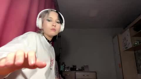 Snapshot of diegomiley chatting on May 20, 2026, 3:07 pm Lilit online show from May 20, 2026, 3:07 pm