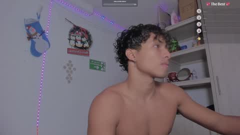 Snapshot of diegsz_ chatting on January 6, 2025, 7:09 am diego online show from January 6, 2025, 7:09 am