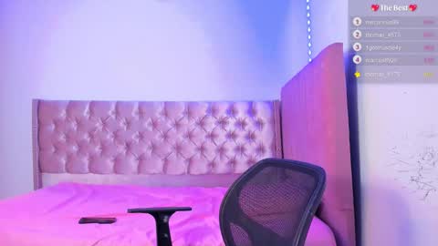 Snapshot of diegsz_ chatting on February 27, 2025, 11:48 pm diego online show from February 27, 2025, 11:48 pm