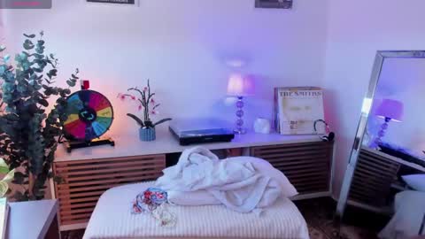 Estef  Ger     online show from April 3, 2026, 2:15 pm