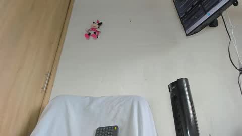 Snapshot of diiana_evil chatting on October 21, 2025, 6:30 pm diiana_evil online show from October 21, 2025, 6:30 pm