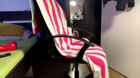 Snapshot of diickfire_4 chatting on October 15, 2025, 7:14 pm Andrew online show from October 15, 2025, 7:14 pm