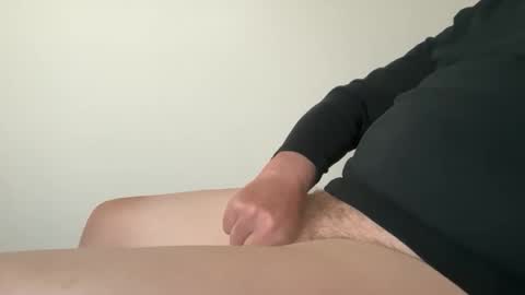 Snapshot of dik_lovette chatting on April 26, 2026, 12:47 pm Dik Lovette online show from April 26, 2026, 12:47 pm