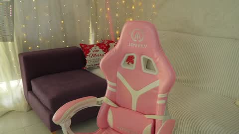 Dilara online show from December 9, 2024, 12:08 pm