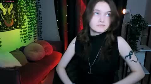 Dilara online show from June 23, 2026, 1:42 pm