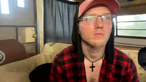 Snapshot of dilf_96 chatting on May 4, 2026, 10:28 pm Daddy online show from May 4, 2026, 10:28 pm