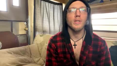 Snapshot of dilf_96 chatting on May 5, 2026, 7:33 pm Daddy online show from May 5, 2026, 7:33 pm