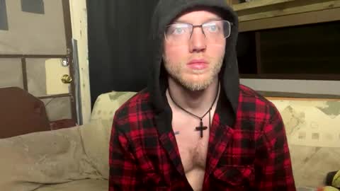 Snapshot of dilf_96 chatting on May 6, 2026, 7:35 am Daddy online show from May 6, 2026, 7:35 am