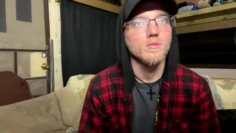 Snapshot of dilf_96 chatting on May 10, 2026, 5:23 am Daddy online show from May 10, 2026, 5:23 am