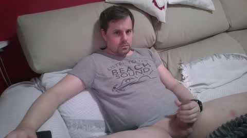 dili999 online show from January 2, 2025, 6:45 pm