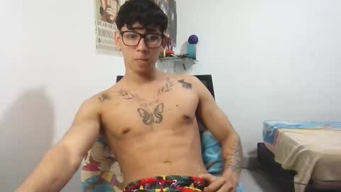 Snapshot of dillom420 chatting on March 4, 2025, 10:38 pm dillom420 online show from March 4, 2025, 10:38 pm