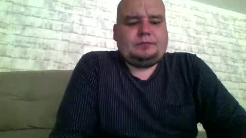 dimasvit5306 online show from May 11, 2026, 9:37 am