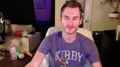 Snapshot of dimitri_4793 chatting on February 4, 2025, 4:59 am Meechii online show from February 4, 2025, 4:59 am