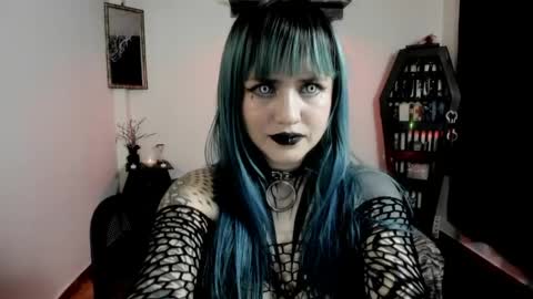 dimmuanddarkness online show from June 6, 2026, 6:40 am