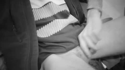 dimoni_ online show from April 8, 2026, 12:16 pm