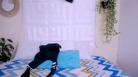 Snapshot of dina_mcry chatting on April 23, 2026, 4:53 pm DINA online show from April 23, 2026, 4:53 pm