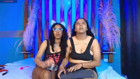 Snapshot of dinokoandkimcyci chatting on February 26, 2026, 2:27 pm dinokoandkimcyci online show from February 26, 2026, 2:27 pm