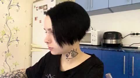 Cate online show from October 23, 2025, 8:29 pm