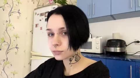 Cate online show from October 25, 2025, 8:14 pm