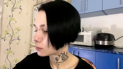 Cate online show from October 26, 2025, 8:15 pm