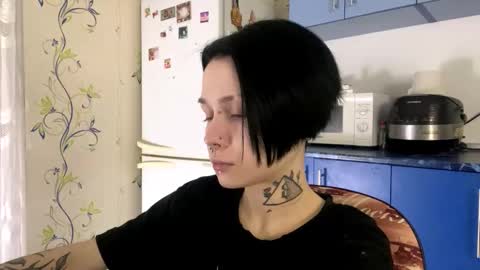 Cate online show from October 28, 2025, 8:22 pm