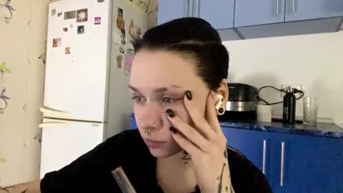 Cate online show from November 4, 2025, 8:08 pm