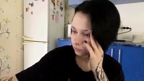 Cate online show from November 8, 2025, 8:29 pm