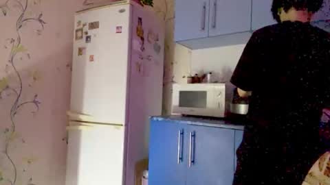 Cate online show from November 13, 2025, 8:52 pm