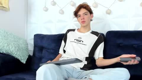 apollo online show from March 9, 2025, 1:37 pm