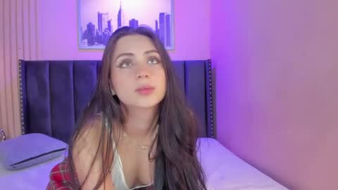 Cristal  online show from May 16, 2026, 4:09 am