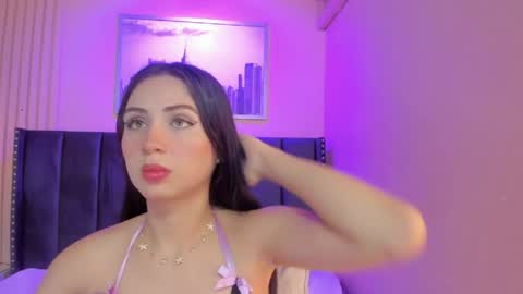 Cristal  online show from May 23, 2026, 4:07 am