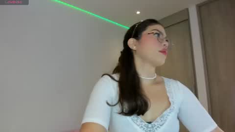 Snapshot of diosaisis888 chatting on July 22, 2026, 6:43 pm Diosa Isis online show from July 22, 2026, 6:43 pm