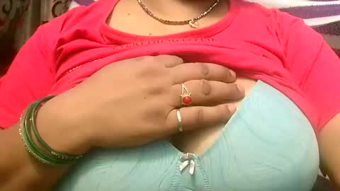 dipa2345 online show from September 11, 2025, 9:26 pm