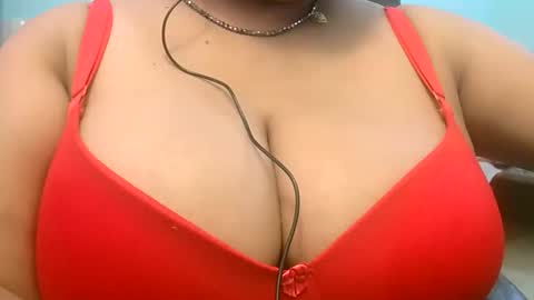 dipa2345 online show from September 17, 2025, 4:47 am