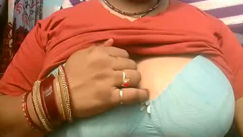 dipa2345 online show from October 12, 2025, 4:50 pm