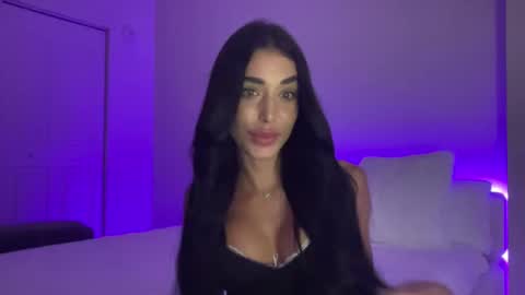 Diriany Isabel online show from November 1, 2025, 10:56 pm