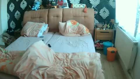 Snapshot of dirk6873 chatting on February 8, 2025, 12:06 pm Adam Carla online show from February 8, 2025, 12:06 pm