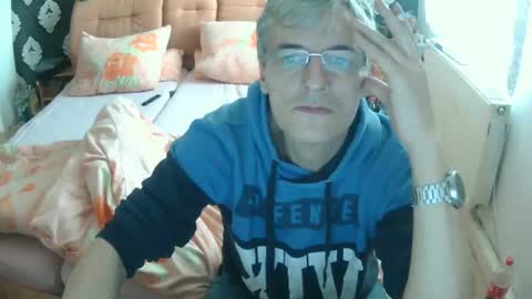 Snapshot of dirk6873 chatting on February 17, 2025, 12:59 pm Adam Carla online show from February 17, 2025, 12:59 pm