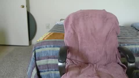 Dee online show from March 31, 2026, 4:40 pm