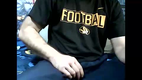 Snapshot of dirtmcgirt82 chatting on January 4, 2025, 4:00 pm dirtmcgirt82 online show from January 4, 2025, 4:00 pm